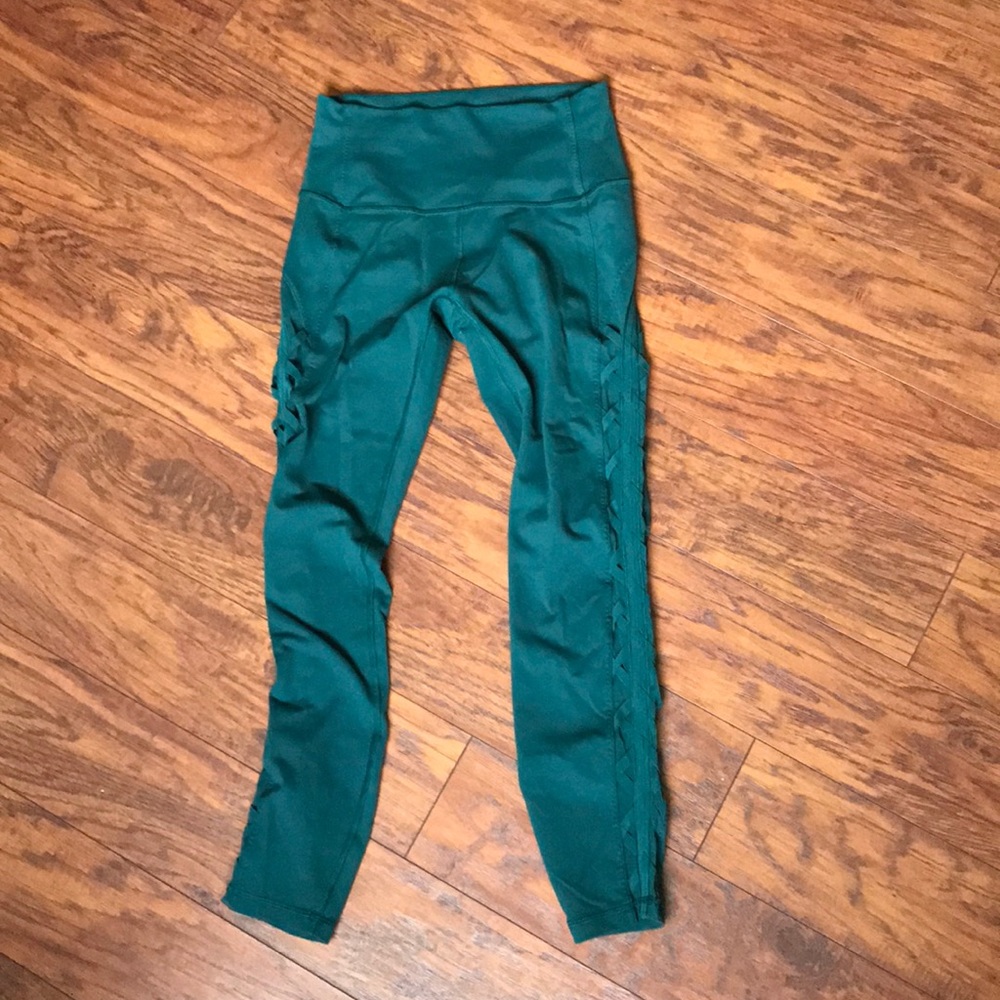 Lululemon high rise mesh panel leggings
